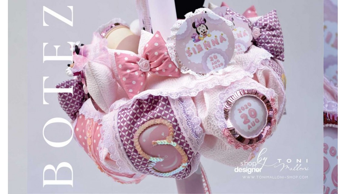 Lumanare cu Minnie Mouse Racer personalizata cu paiete roz si lila 15